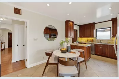 220 Palm Ave, Millbrae, CA 94030 - Photo 18