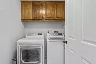 310 Bonnie Ln, Hollister, CA 95023 - Photo 18