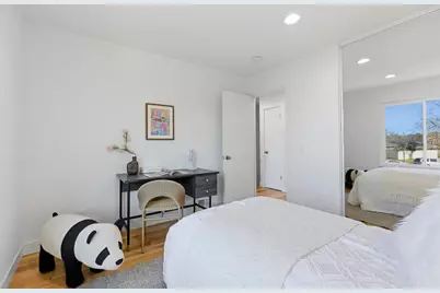 7050 Rainbow Dr 4, San Jose, CA 95129 - Photo 26