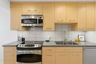 7050 Rainbow Dr 4, San Jose, CA 95129 - Photo 14