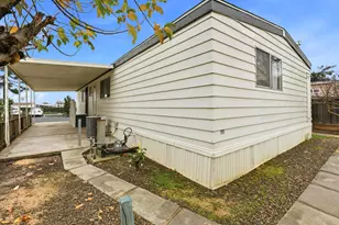 500 W 10th St Spc#177 177, Gilroy, CA 95020 - Photo 32