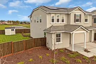 1860 Hydrangea Dr, Hollister, CA 95023 - Photo 6