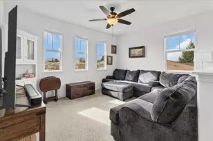 1860 Hydrangea Dr, Hollister, CA 95023 - Photo 38