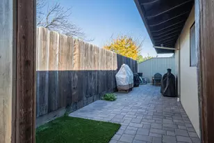 330 Woodside Dr 105, Salinas, CA 93901 - Photo 34