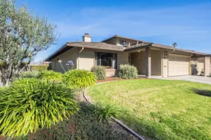 330 Woodside Dr 105, Salinas, CA 93901 - Photo 2