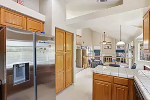 5621 Adobe Rd, Rocklin, CA 95765 - Photo 14