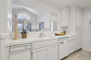 2508 Hastings Shore Ln, Redwood City, CA 94065 - Photo 14