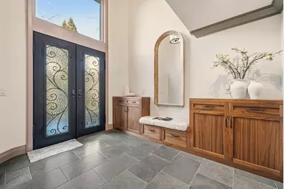 11913 Murietta Ln, Los Altos Hills, CA 94022 - Photo 2