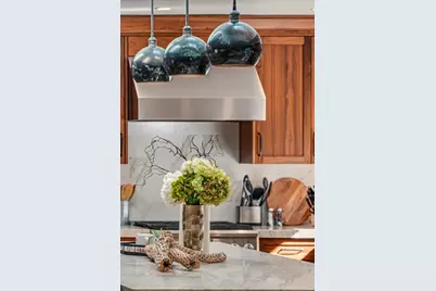 11913 Murietta Ln, Los Altos Hills, CA 94022 - Photo 18