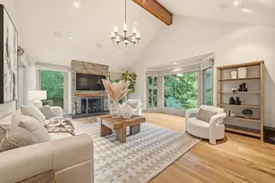 11913 Murietta Ln, Los Altos Hills, CA 94022 - Photo 4