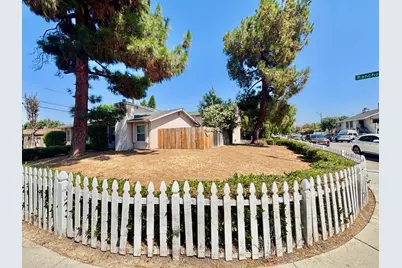 3814 Seven Trees Blvd, San Jose, CA 95111 - Photo 12