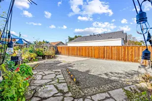 1365 Vine St, San Jose, CA 95110 - Photo 4