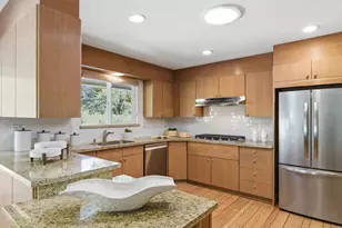 28266 Christopher Ln, Los Altos Hills, CA 94022 - Photo 10