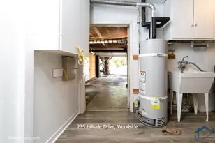 235 Hillside Dr, Woodside, CA 94062 - Photo 38