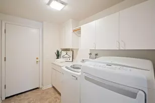 7704 Galloway Dr, San Jose, CA 95135 - Photo 18