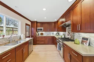3330 Stockton Pl, Palo Alto, CA 94303 - Photo 10