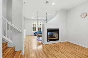 70 Towne Cir, Mountain View, CA 94040 - Photo 18