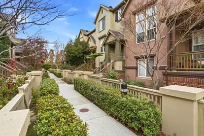 70 Towne Cir, Mountain View, CA 94040 - Photo 2