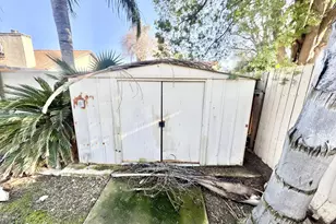 7605 Golden Rise Ct, Bakersfield, CA 93313 - Photo 16