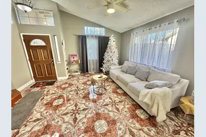 7605 Golden Rise Ct, Bakersfield, CA 93313 - Photo 4