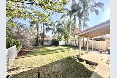 7605 Golden Rise Ct, Bakersfield, CA 93313 - Photo 14