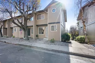 801 Nash Rd B10, Hollister, CA 95023 - Photo 4