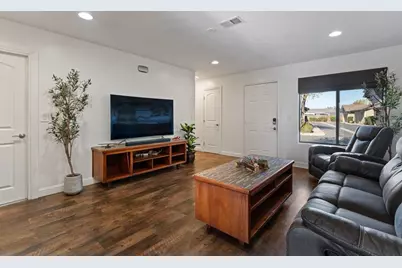 801 Nash Rd B10, Hollister, CA 95023 - Photo 8