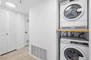 49 Showers Dr A139, Mountain View, CA 94040 - Photo 22