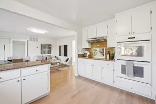 3352 Villa Robleda Dr, Mountain View, CA 94040 - Photo 14