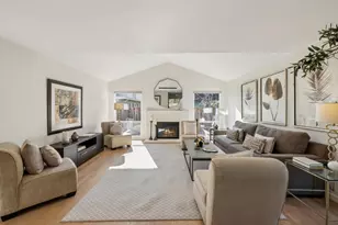 3352 Villa Robleda Dr, Mountain View, CA 94040 - Photo 4