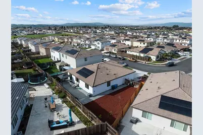 2111 Rosewood Dr, Hollister, CA 95023 - Photo 52