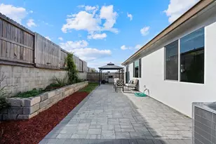 2111 Rosewood Dr, Hollister, CA 95023 - Photo 38