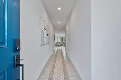 2111 Rosewood Dr, Hollister, CA 95023 - Photo 6