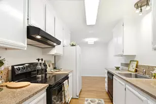 150 W Edith Ave 13, Los Altos, CA 94022 - Photo 2