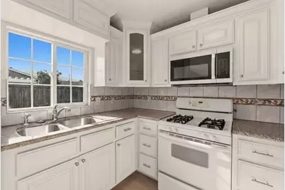 6761 Muscat Dr, San Jose, CA 95119 - Photo 10