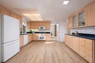 1413 Parkwood Dr, San Mateo, CA 94403 - Photo 14