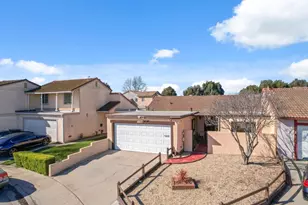 1588 Duran St, Salinas, CA 93906 - Photo 2