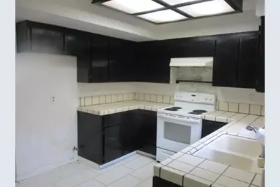 140 Gibson Dr 12, Hollister, CA 95023 - Photo 12