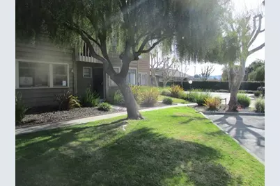 140 Gibson Dr 12, Hollister, CA 95023 - Photo 4