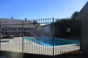 140 Gibson Dr 12, Hollister, CA 95023 - Photo 2
