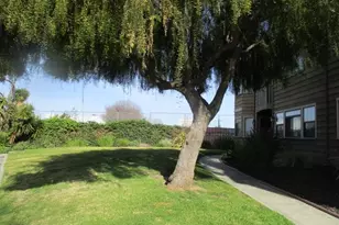 140 Gibson Dr 12, Hollister, CA 95023 - Photo 2