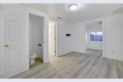 664 Grand Ave, South San Francisco, CA 94080 - Photo 4