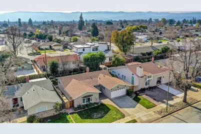 4628 Strawberry Park Dr, San Jose, CA 95129 - Photo 52