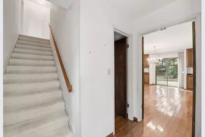 831 University Dr, Menlo Park, CA 94025 - Photo 8