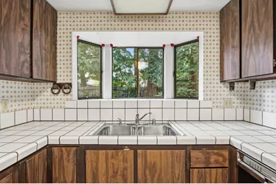 831 University Dr, Menlo Park, CA 94025 - Photo 14