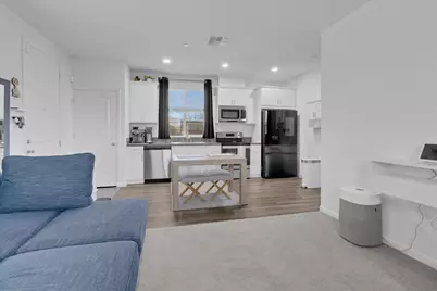 836 Vasquez Dr, Soledad, CA 93960 - Photo 6