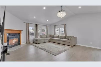 2151 Oakland Rd 523, San Jose, CA 95131 - Photo 4