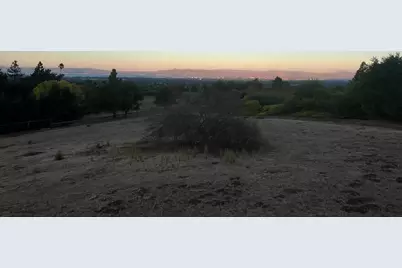 27251 Julietta Ln, Los Altos Hills, CA 94022 - Photo 2