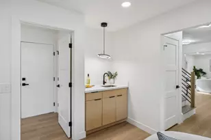 6924 Bret Harte Dr, San Jose, CA 95120 - Photo 22