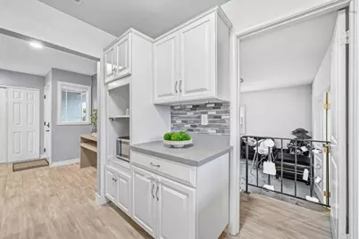 2427 Holland St, San Mateo, CA 94403 - Photo 12